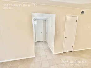Building Photo - 3616 Harvey Dr W