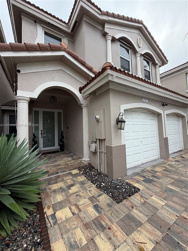 Foto del edificio - 8415 NW 108th Pl