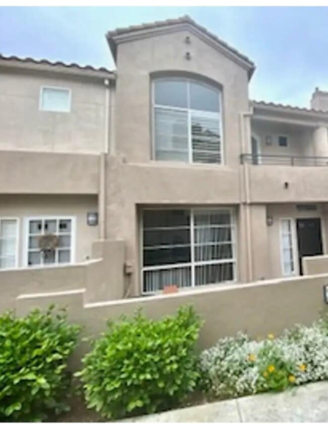 Building Photo - 6 Westerly