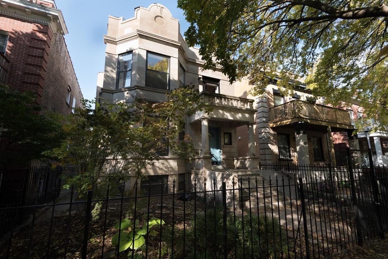 5634 N Winthrop Ave Unit 1, Chicago, IL 60660 Condo for Rent in