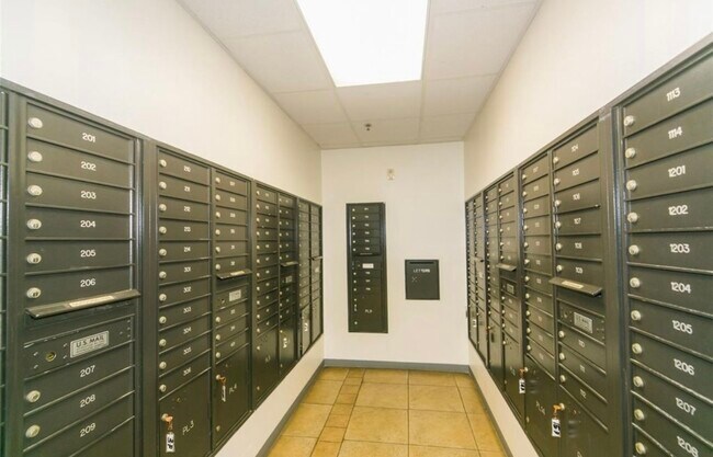 Photo - 94-302 Paiwa St Apartment