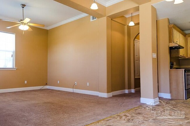 Building Photo - 542 S 72nd Ave