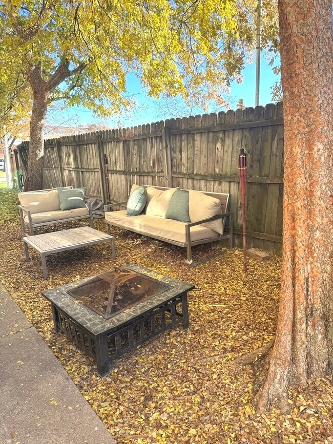 Foto del edificio - 511 N Taylor Ave