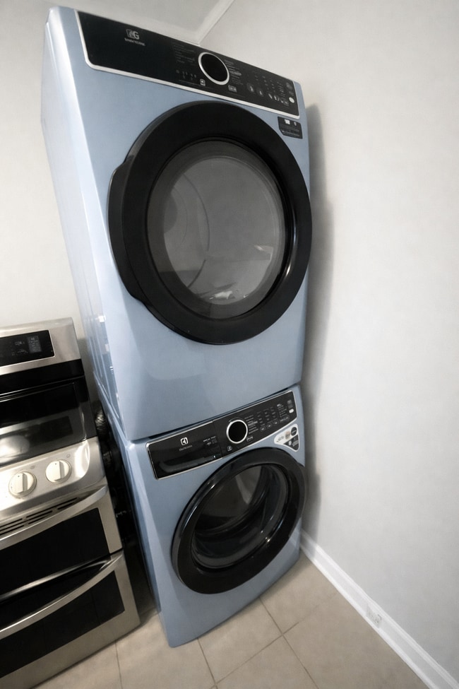 6.ª planta Alfa (2 de 7) - 932 33rd Ave N