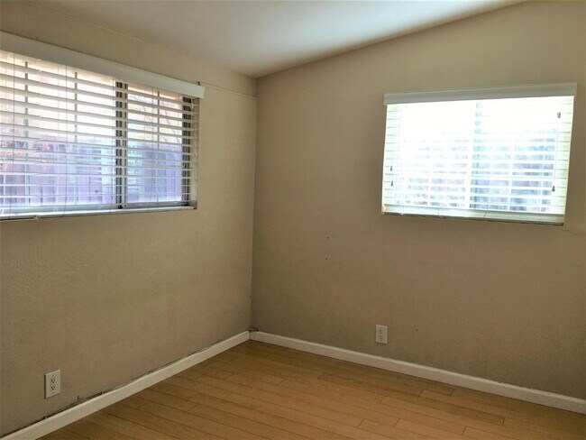 Building Photo - 10802 Gascoigne Dr