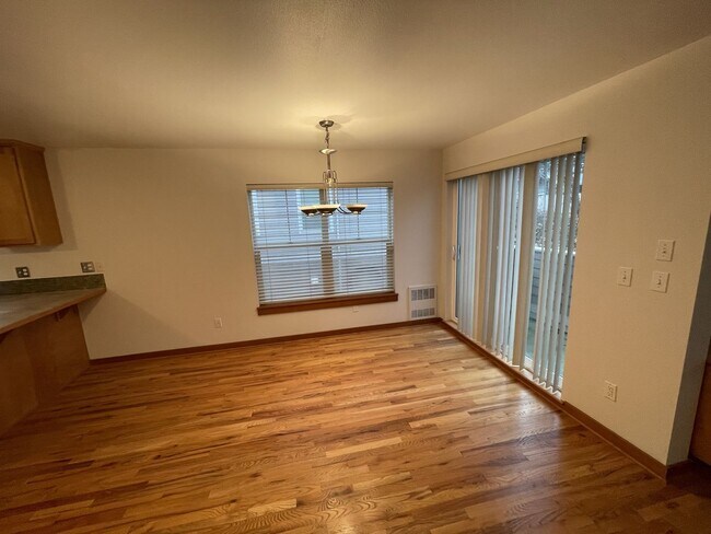 Foto del edificio - Wedgwood Townhome