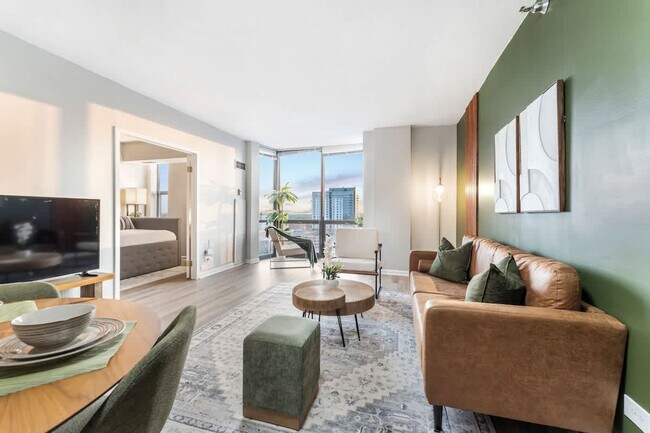Foto del edificio - 100 Forest Ave