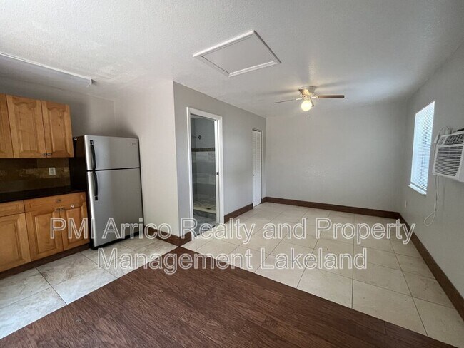 Foto del edificio - 512 W Myrtle St
