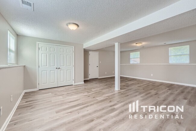 Foto del edificio - 5934 Sunrise Ct
