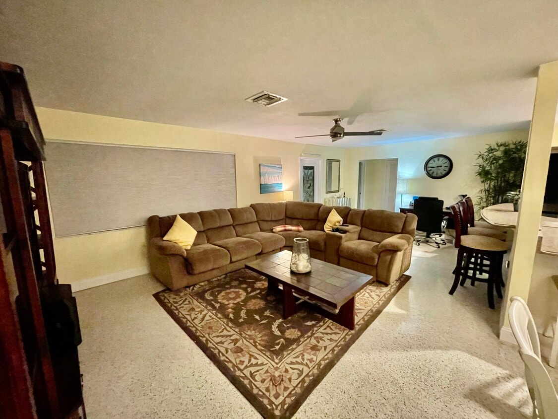 1011 Powell Dr, Riviera Beach, FL 33404 House Rental in Riviera Beach