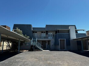 Building Photo - 3336 Sylvia St