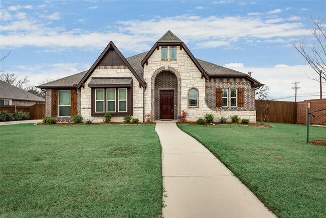 Building Photo - 4045 Knightsbridge Ln