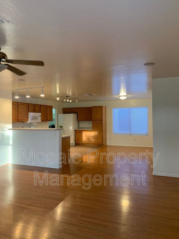 Foto del edificio - 43697 Bedford Dr