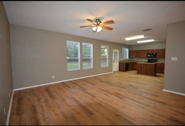 Building Photo - 7416 Paraiso Pt
