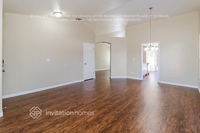 Foto del edificio - 8600 Luciano Ct