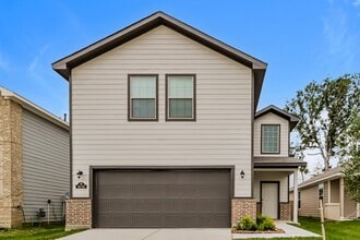 Building Photo - 16750 Rover Ln