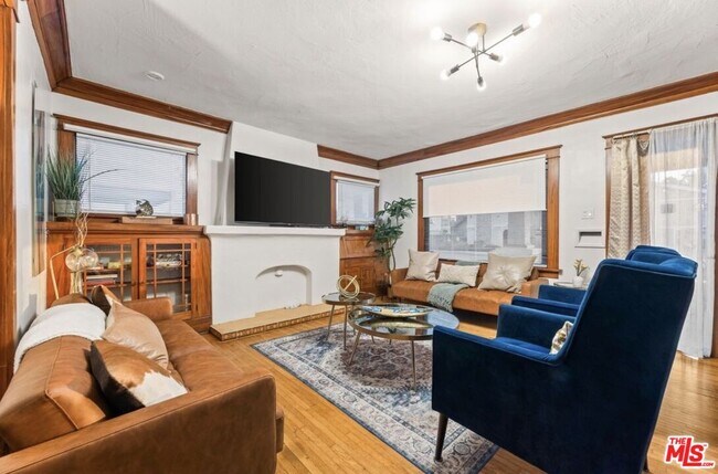 Foto del edificio - 736 Redondo Ave