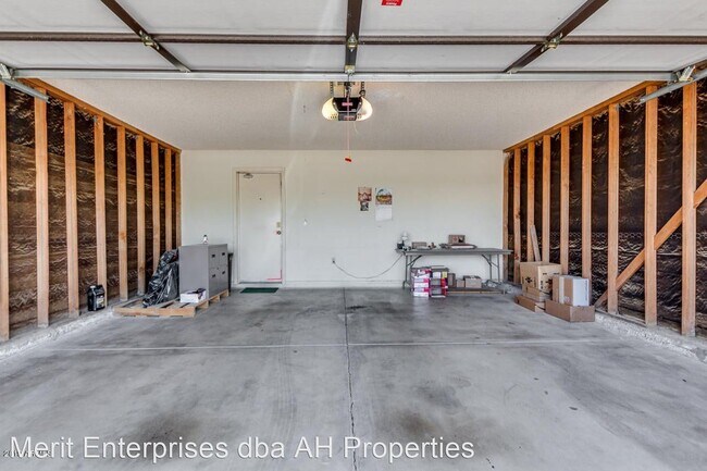 Foto del edificio - 3 br, 2 bath House - 6213 W ACOMA DR