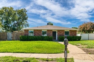 Building Photo - 6505 Crockett Ct
