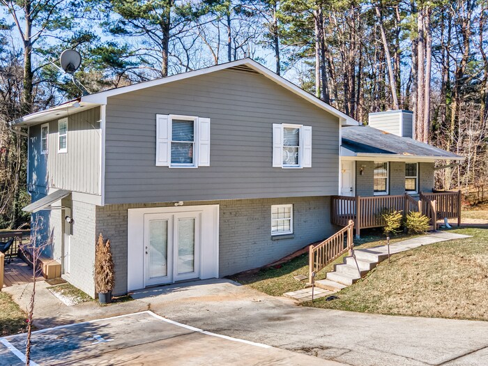 42 Dewey Ln, Marietta, GA 30060 House for Rent in Marietta, GA