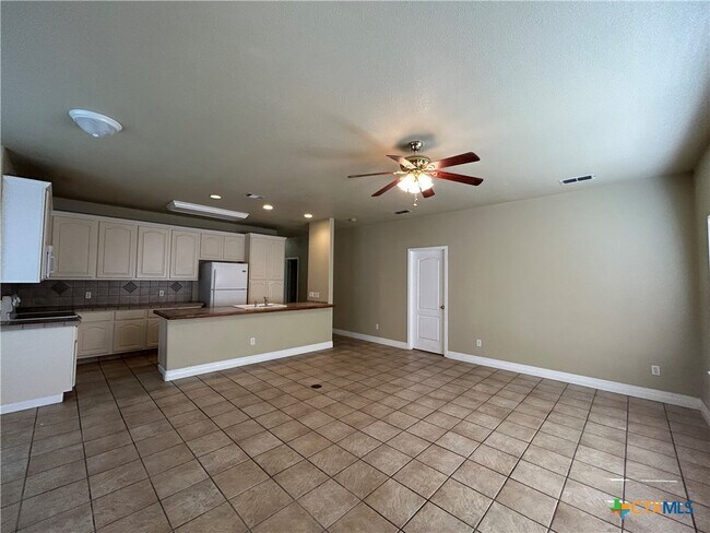 Foto del edificio - 3049 Pine Valley Dr