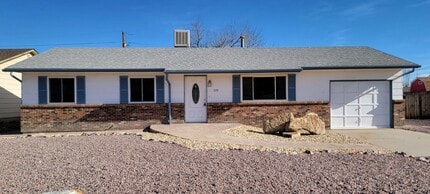 Building Photo - 720 Yarbrough St