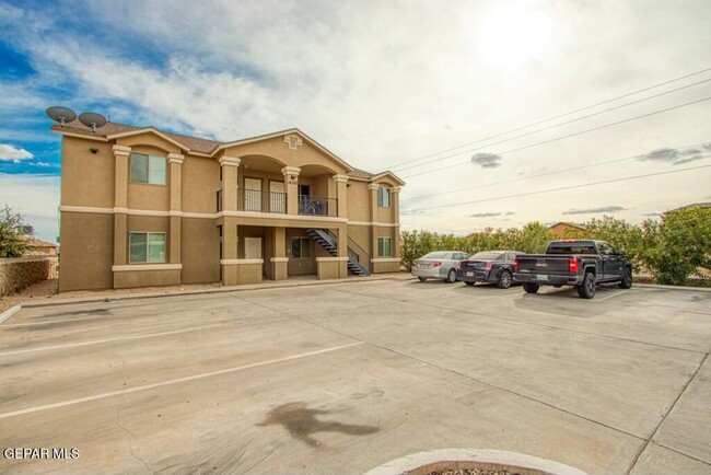 Building Photo - 14300 Gil Reyes Dr