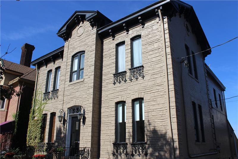 Primary Photo - 5807 1/2 Fifth Ave