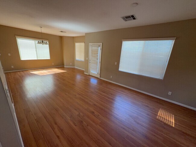 Foto del edificio - Gated community in Southern Highlands!