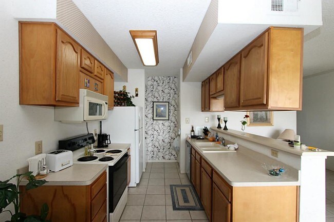 Foto del edificio - 401 Lakeside Ln
