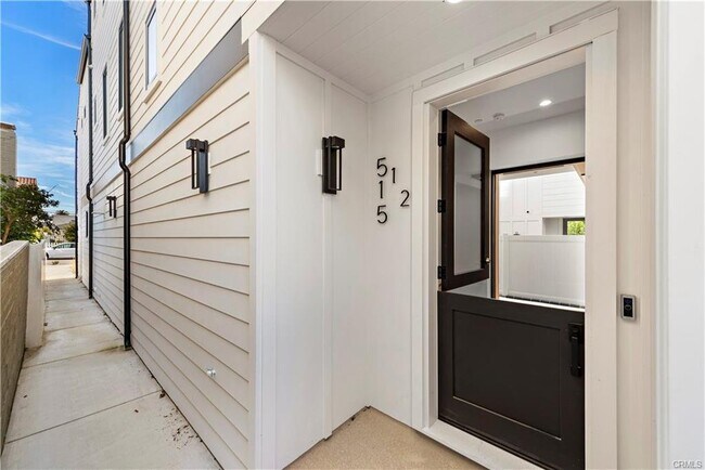 Foto del edificio - 515 Jasmine Avenue, Newport Beach, CA 9262...