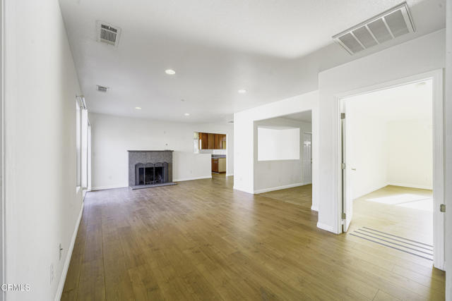 Foto del edificio - 4819 Burgoyne Ln