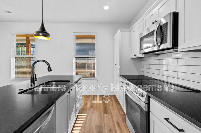 Building Photo - 3068 W Salida Ln