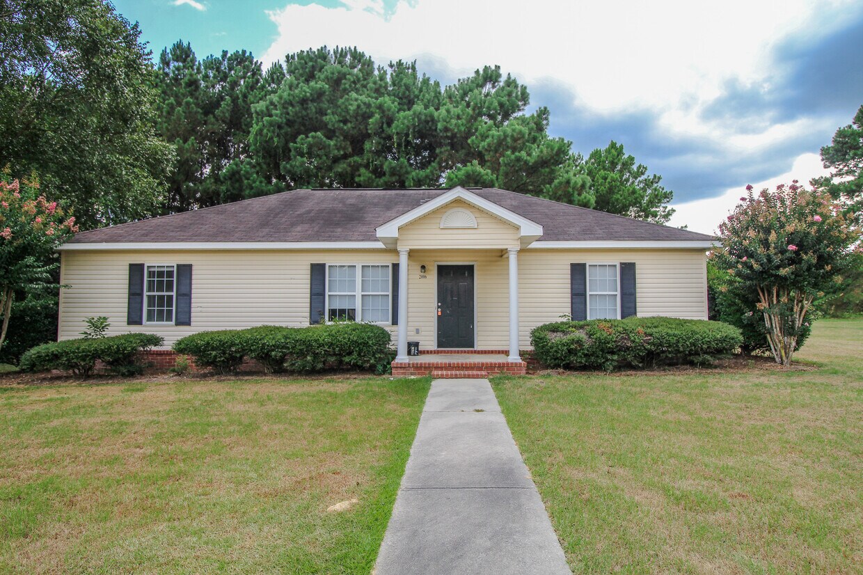 Foto principal - 2006 Talons Lake Dr