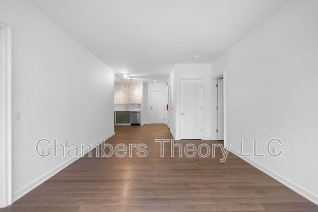 Building Photo - 1380 Quincy St NW