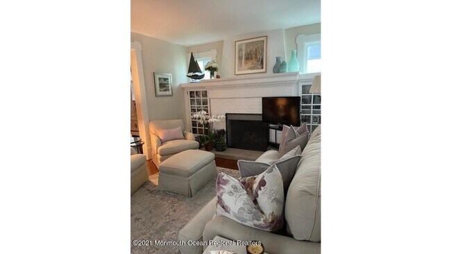 Foto del edificio - 121 Main Ave