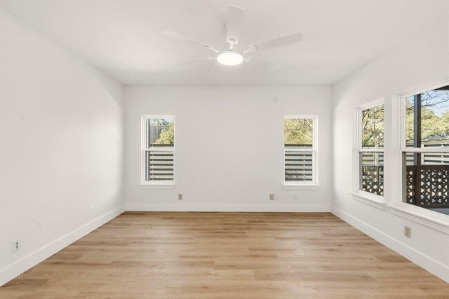 Building Photo - 814 W Mary St