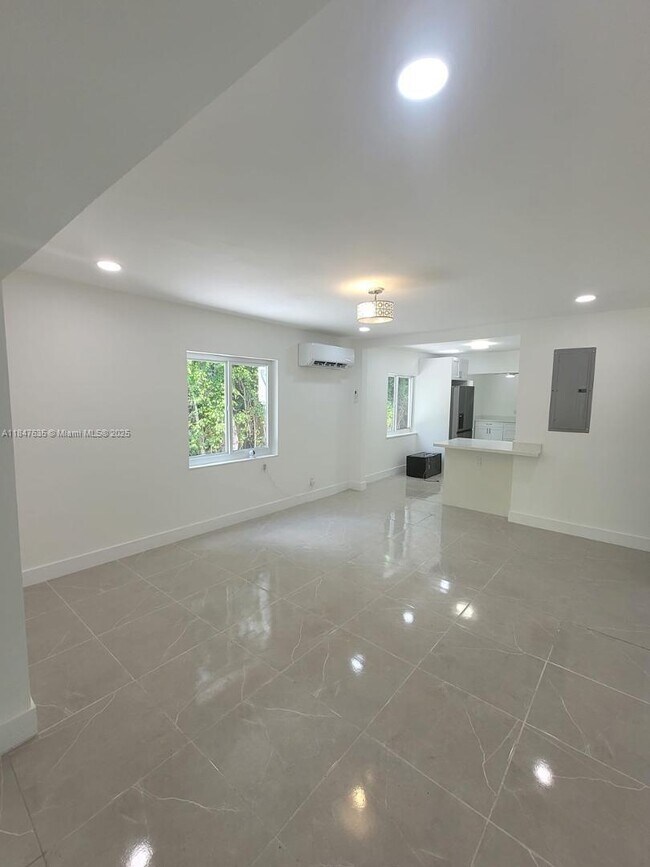 Foto del edificio - 2823 Polk St