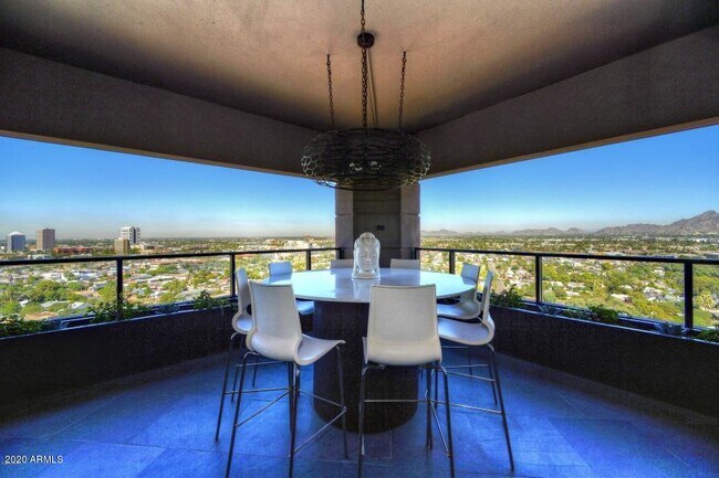 Foto del edificio - 1040 E Osborn Rd