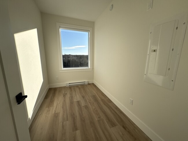 Building Photo - 1035 Melanson Rd