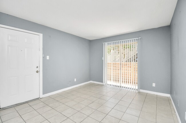 Foto del edificio - 5959 Bonhomme Rd