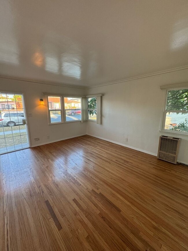 Foto del edificio - 3531-3541 12th Avenue