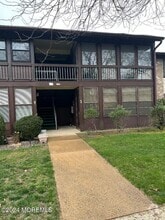 Building Photo - 118 Amberly Dr