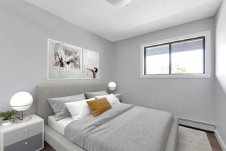 Building Photo - The Standard