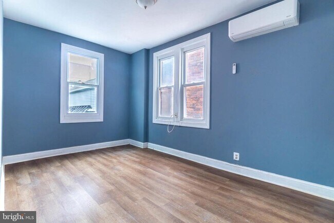 Foto del edificio - 2506 Tindaro Ter