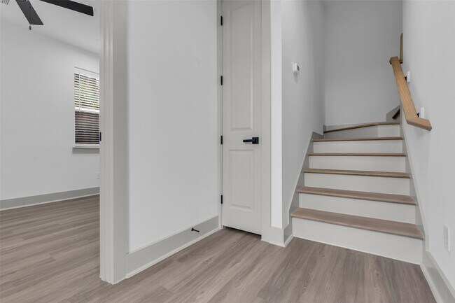 Foto del edificio - 5310 Kindred Garden Ln