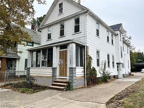 Building Photo - 1087 E 64th St