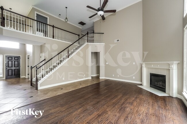 Building Photo - 1321 Lyra Ln