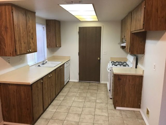 Foto del edificio - 3720 Starstone Way