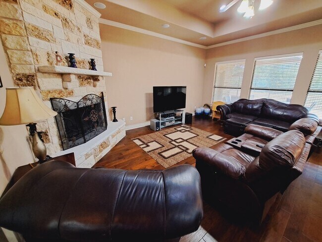 Foto del edificio - Stunning 4 beds 3 baths in Georgetown